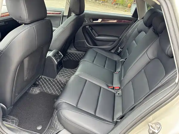 Audi A4L 2015