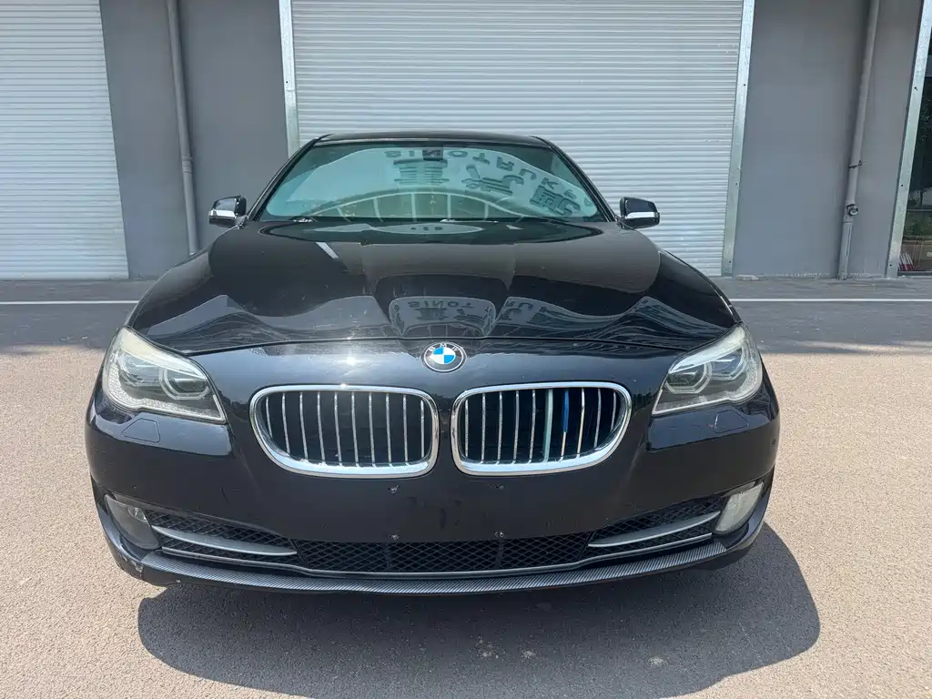BMW 5 Series 2011