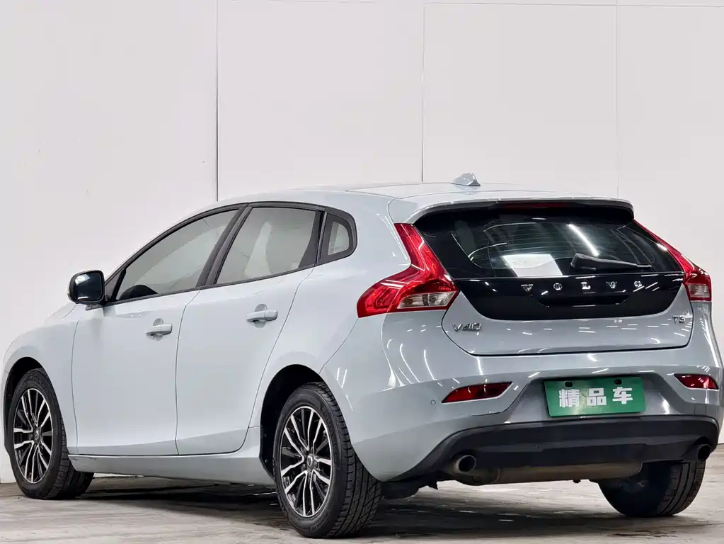 Volvo V40 2016
