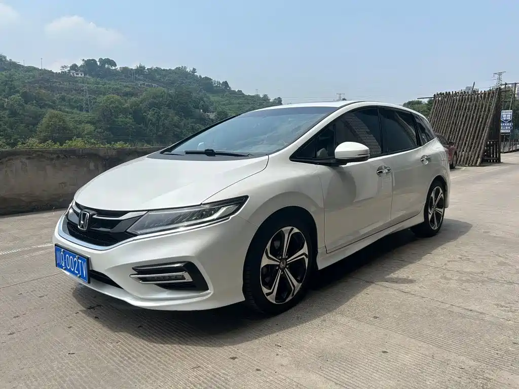 Honda Jade 2017 — фото 1