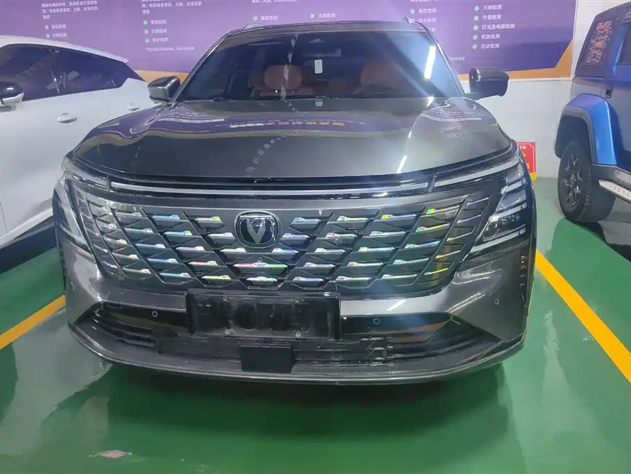 Changan CS75 PLUS 2025 — фото 2