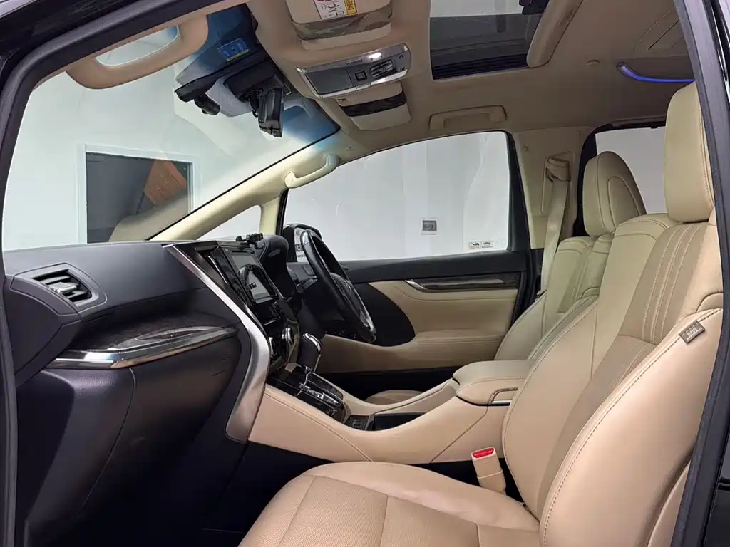 Toyota Alphard 2019 — фото 8
