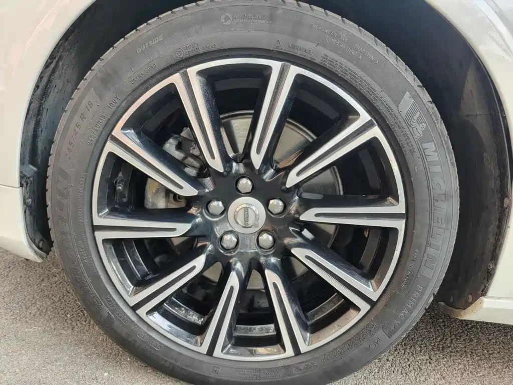 Volvo S90 2019 — фото 16