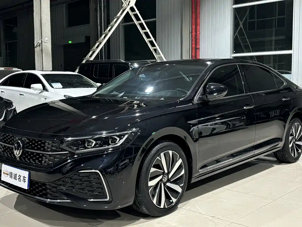 Volkswagen Passat 2022