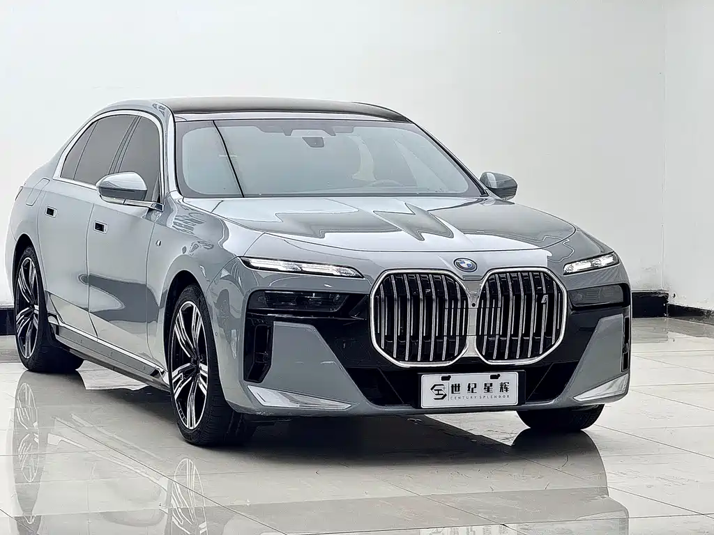 BMW i7 2023 — фото 4