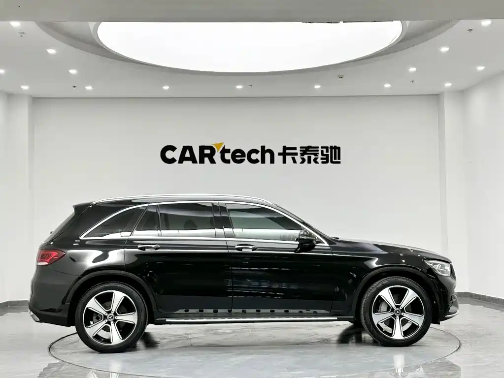 Mercedes-Benz GLC 2022 — фото 3
