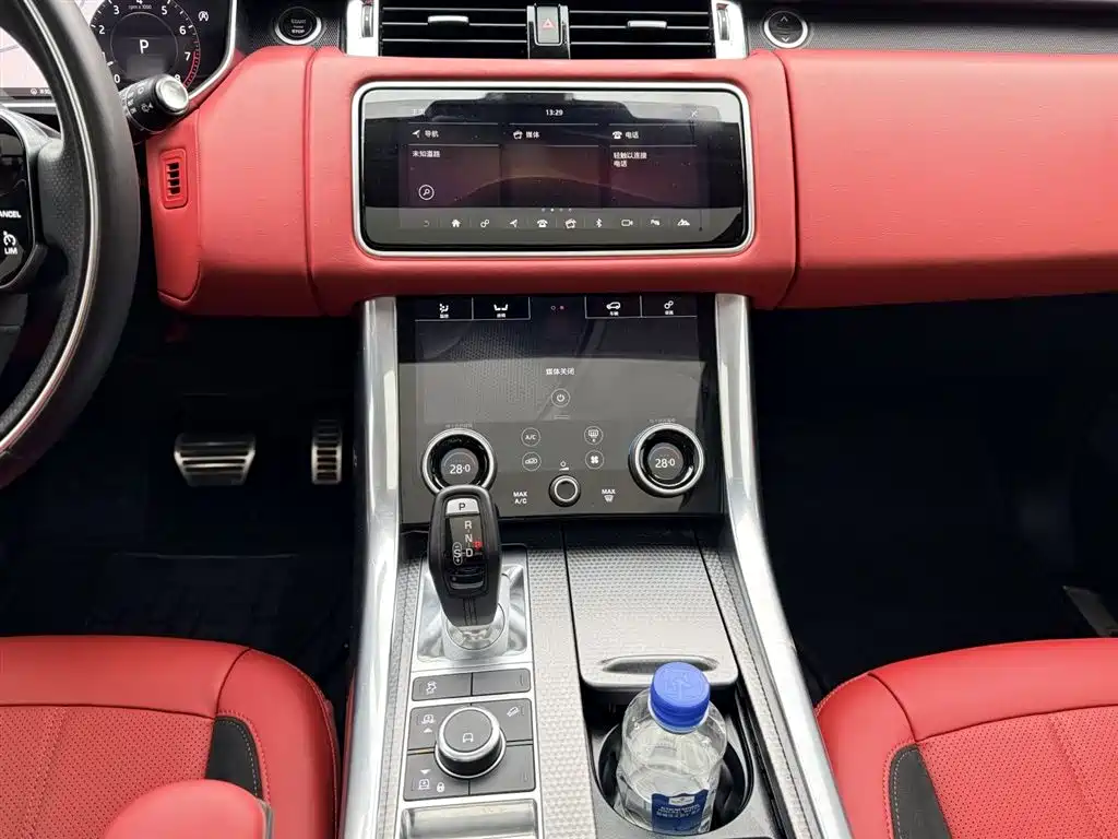 Land Rover Sport 2020 — фото 13