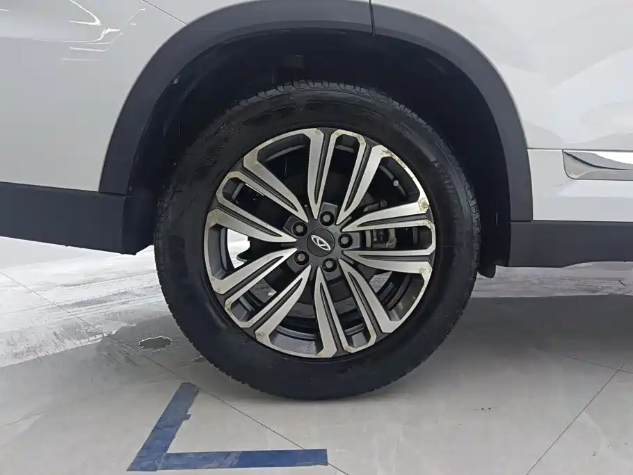 Chery Tiggo 8 2022 — фото 6