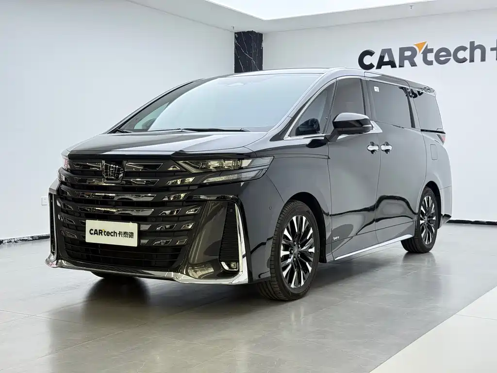 Toyota Vellfire 2024 — фото 1