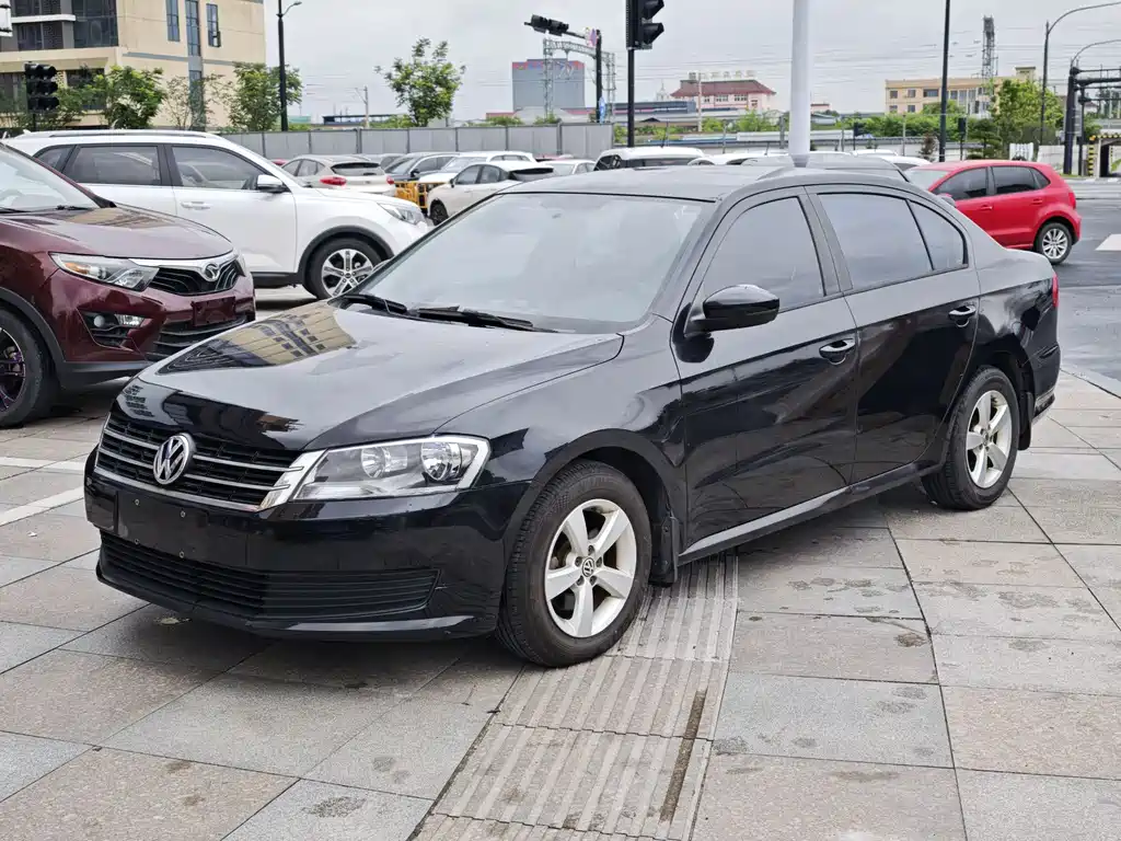 Volkswagen Lavida 2013