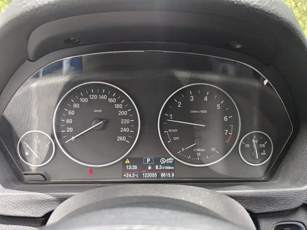 BMW 3 Series 2017 — фото 10