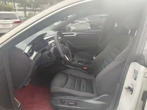 Volkswagen CC 2025