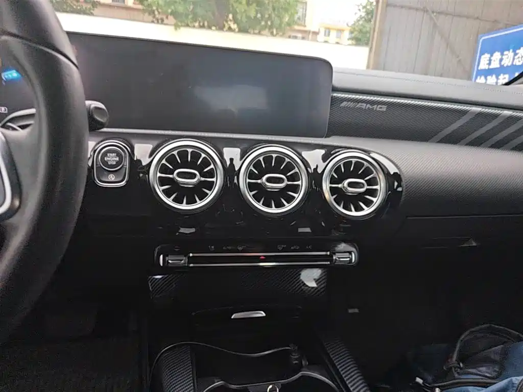 Mercedes-Benz A-Class 2020 — фото 13