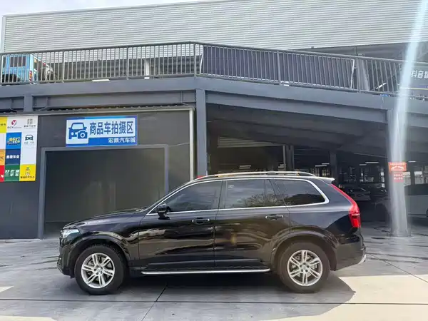 Volvo XC90 2015