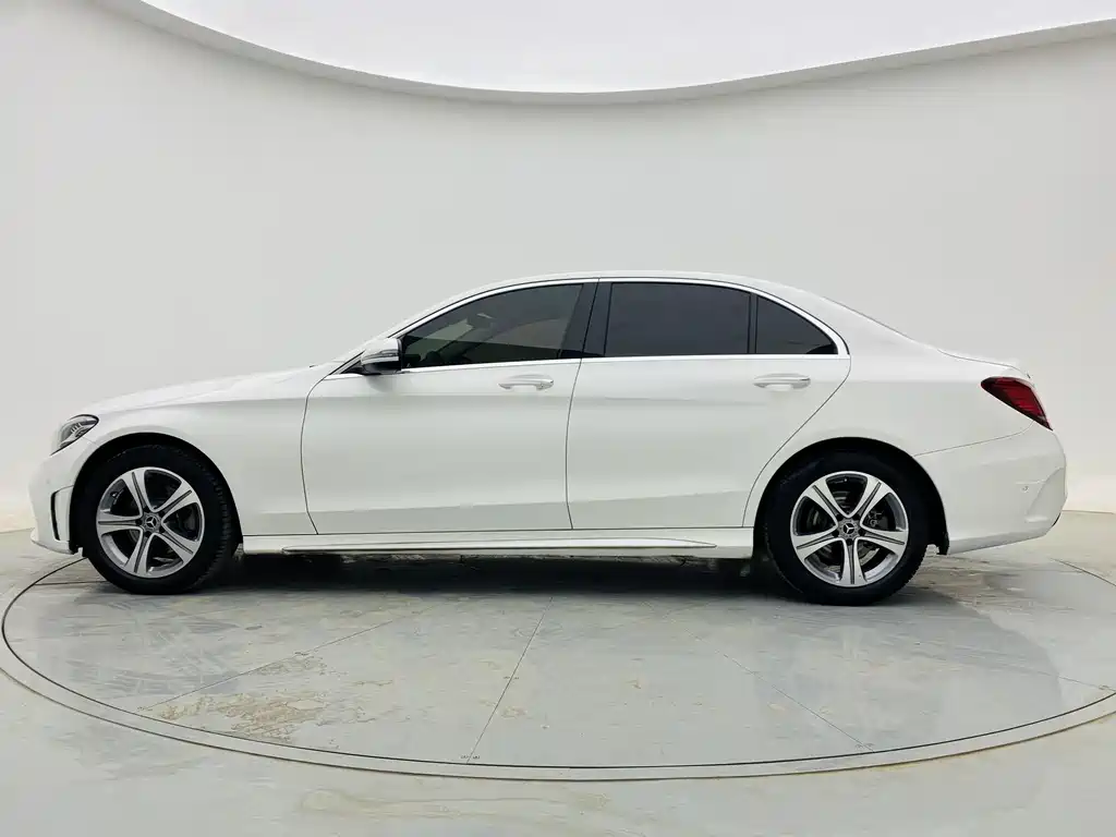 Mercedes-Benz C-Class 2021 — фото 4