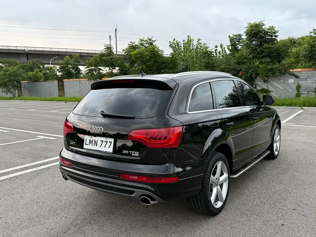 Audi Q7 2014 — фото 5