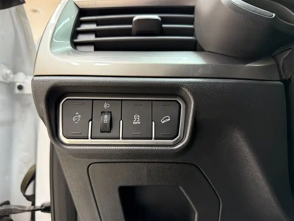 Haval H6 2023 — фото 19