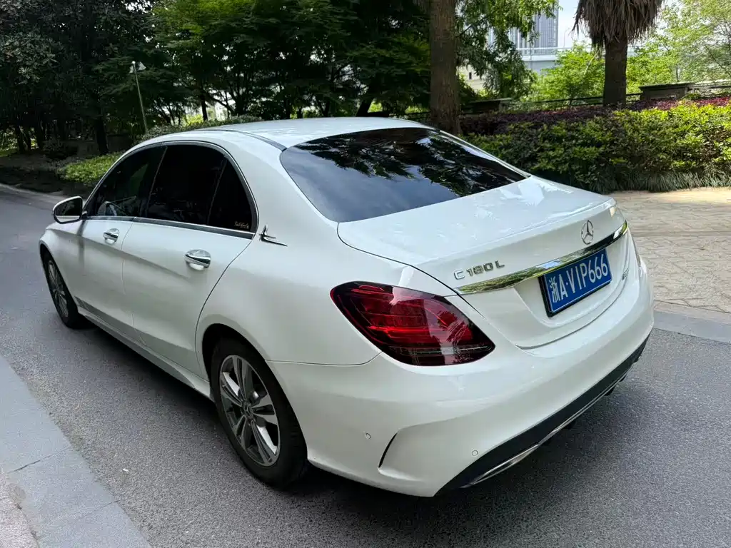 Mercedes-Benz C-Class 2019