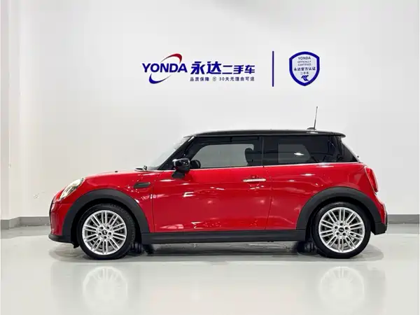MINI MINI 2022