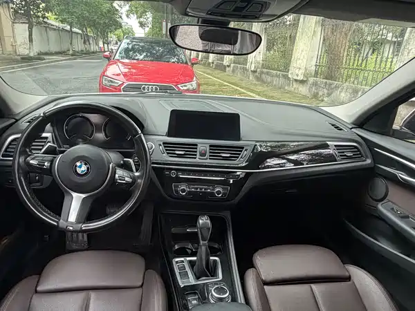 BMW 1 Series 2019