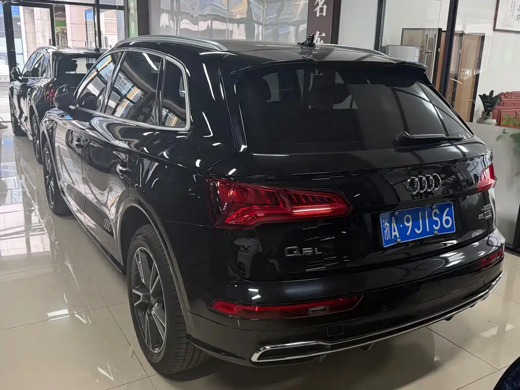 Audi Q5L 2019 — фото 3