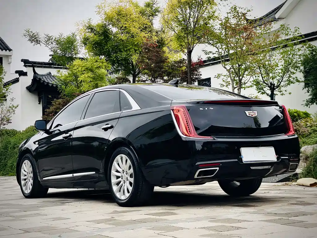 Cadillac XTS 2018 — фото 4