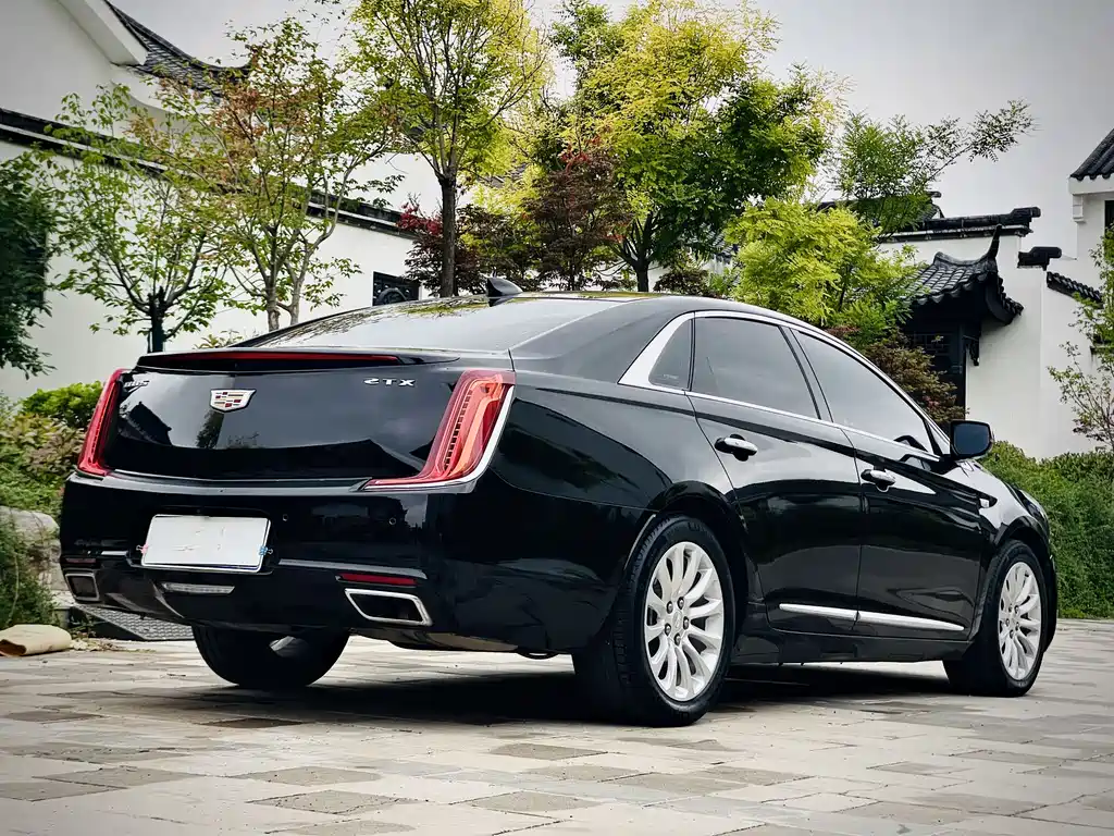 Cadillac XTS 2018 — фото 6