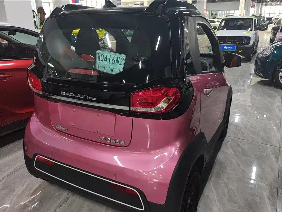Baojun E100 2020