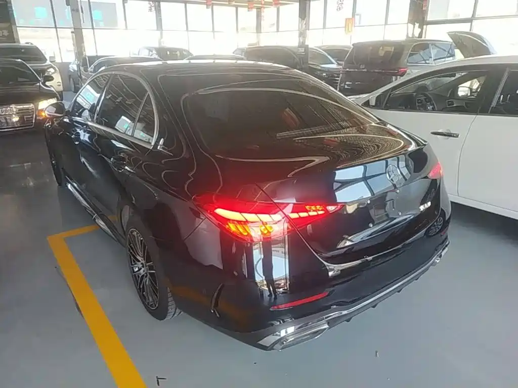 Mercedes-Benz C-Class 2022