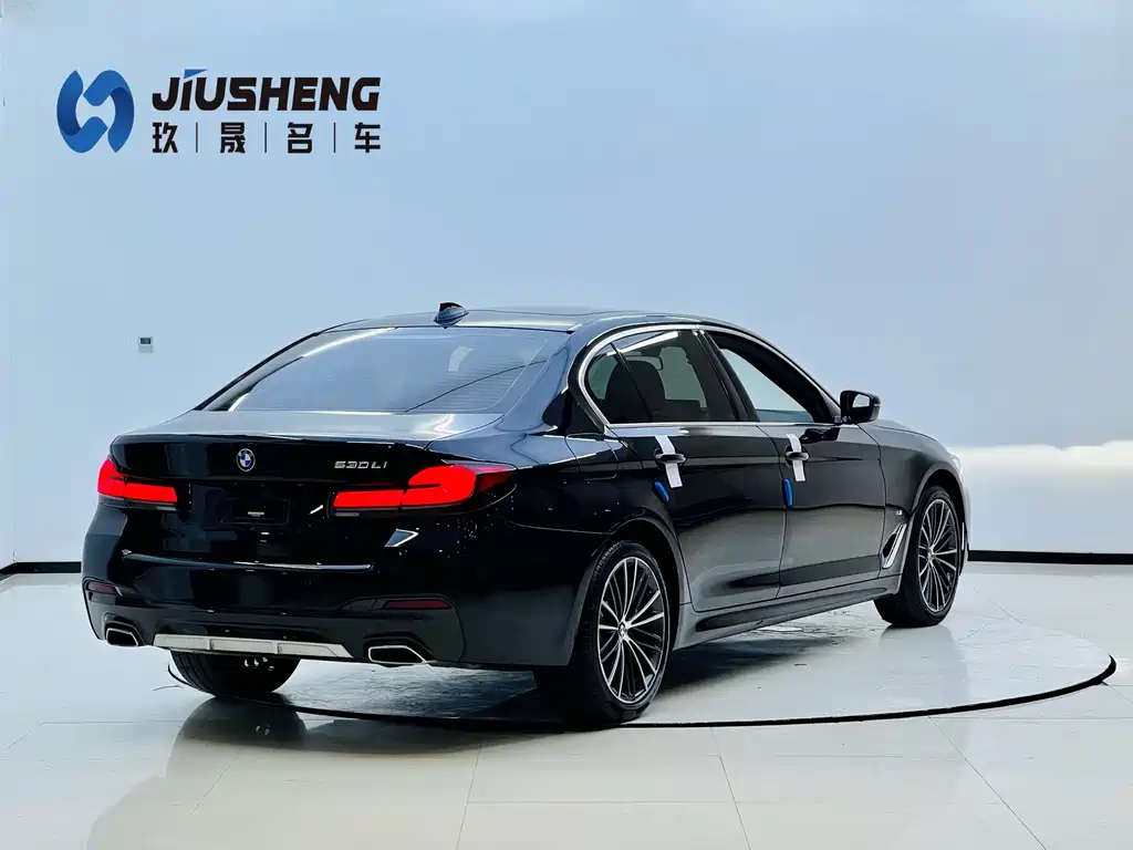 BMW 5 Series 2022