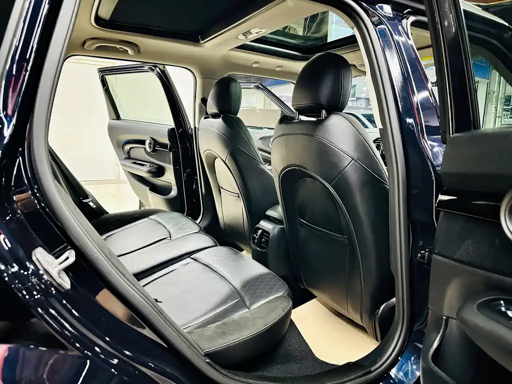 MINI Clubman 2021 — фото 18