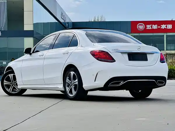 Mercedes-Benz C-Class 2020