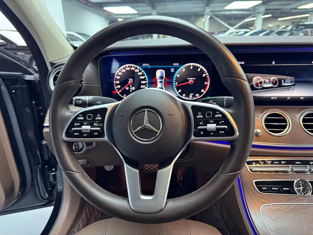 Mercedes-Benz E-Class 2020 — фото 7