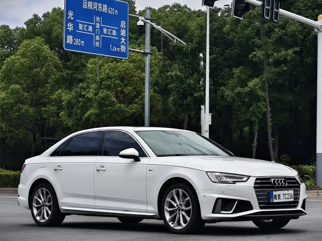 Audi A4L 2020 — фото 3