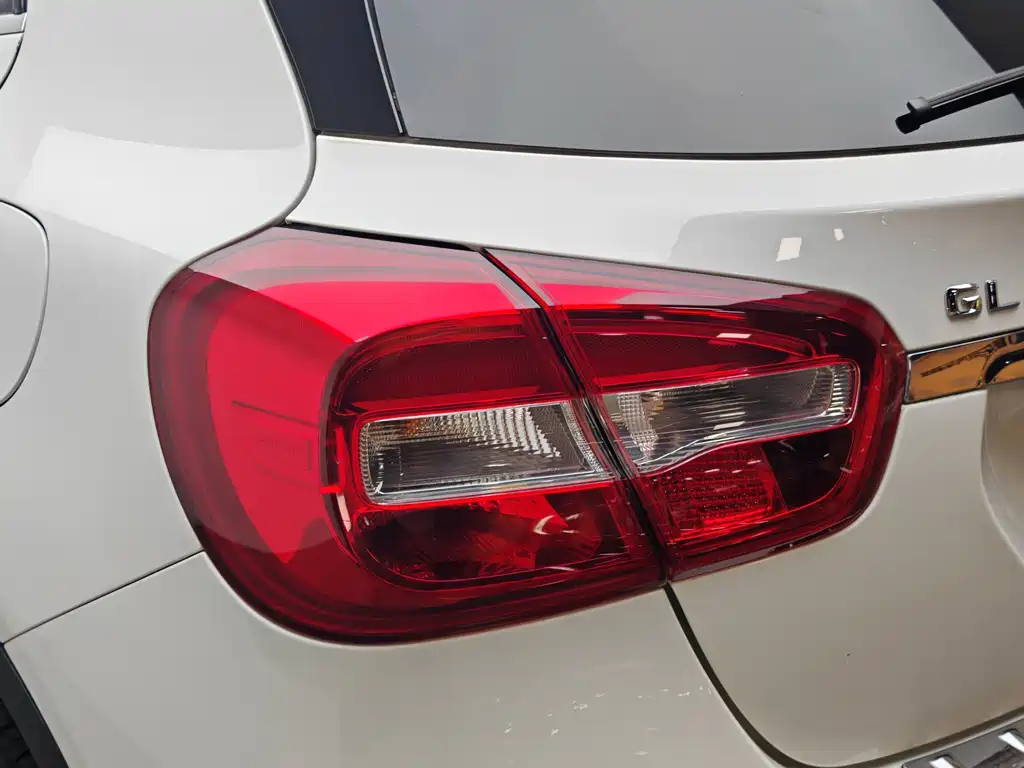 Mercedes-Benz GLA 2015