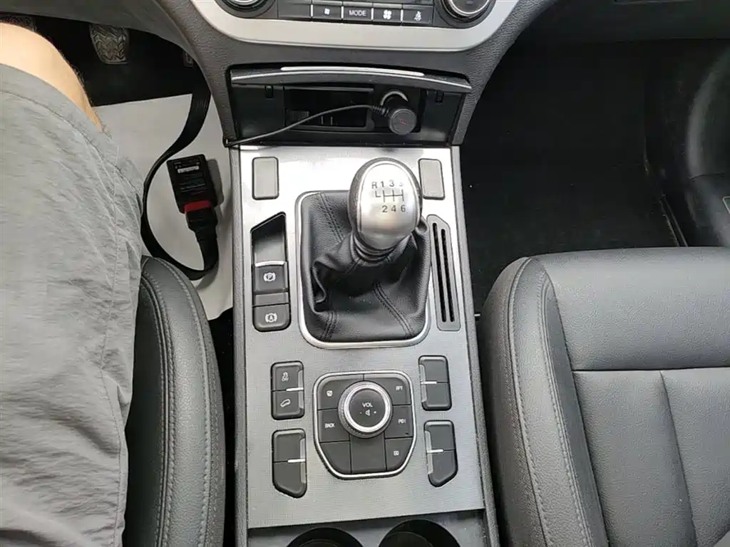 Haval H6 Coupe 2017 — фото 13