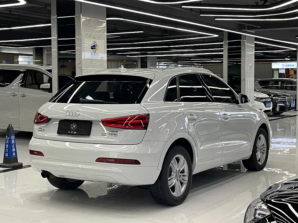 Audi Q3 2014 — фото 4