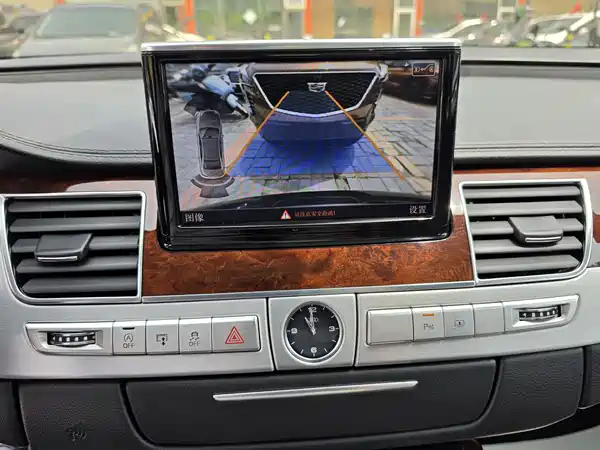 Audi A8 2013