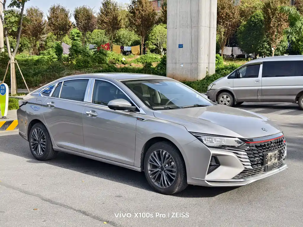 Dongfeng Yixuan MAX 2022 — фото 3