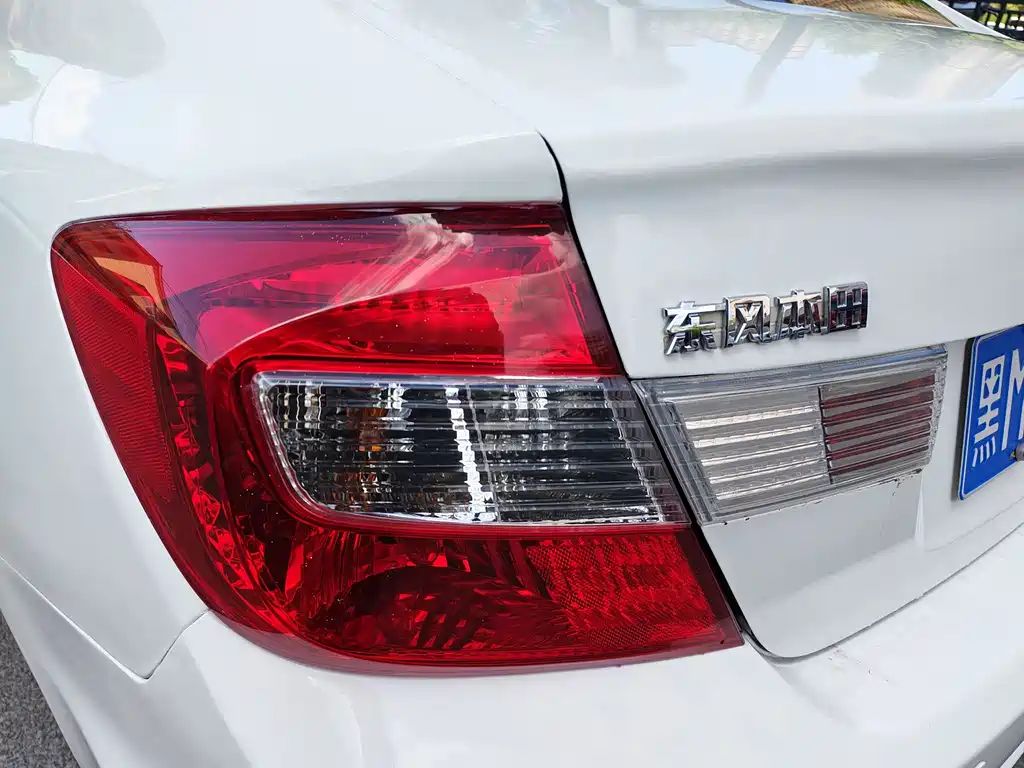 Honda Civic 2013 — фото 16