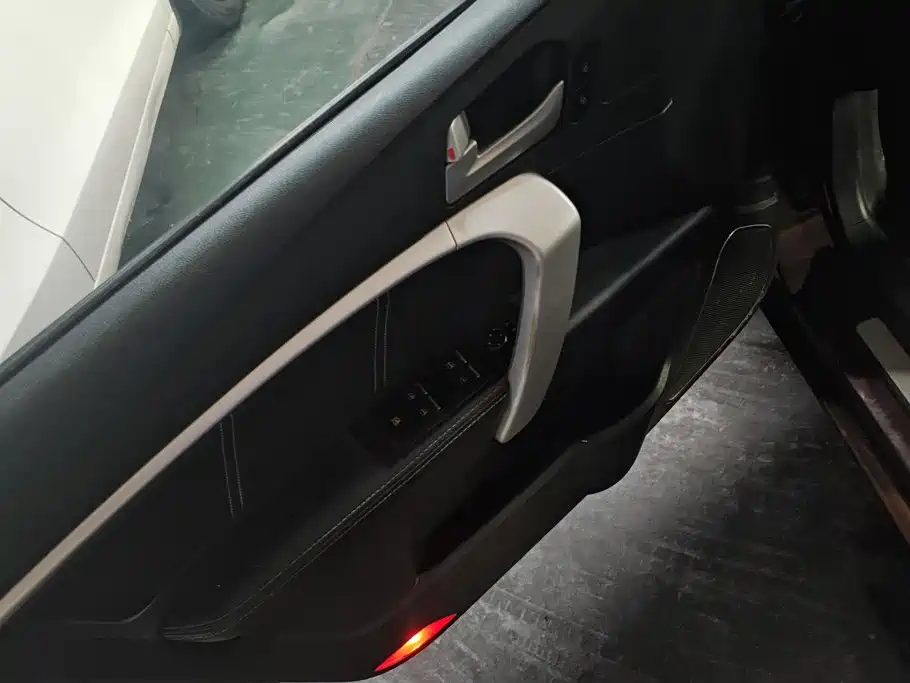 Geely Emgrand 2016