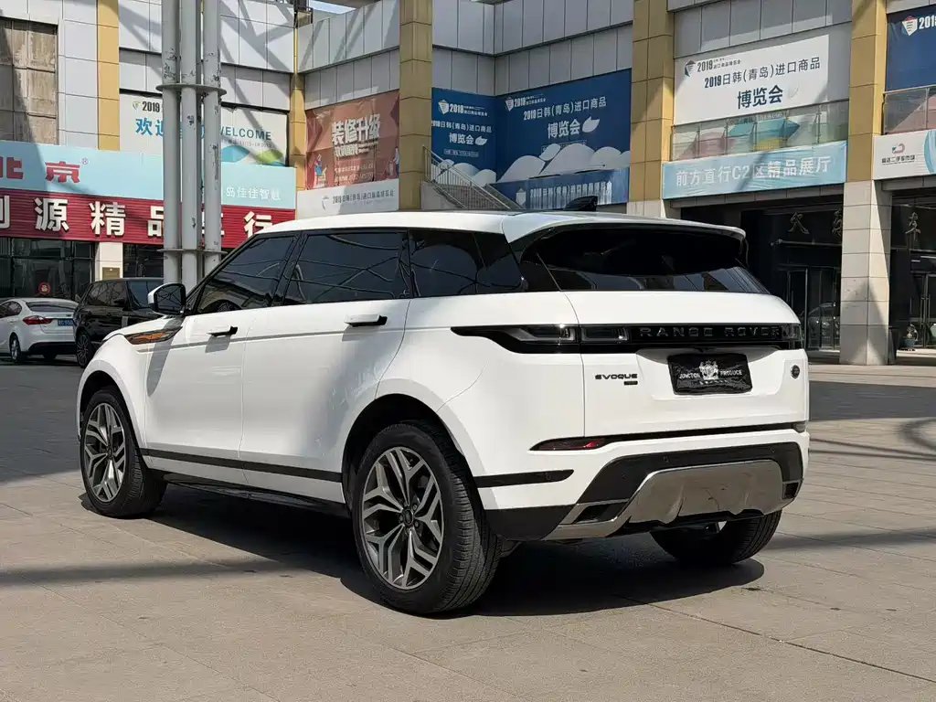 Land Rover Evoque 2023 — фото 6