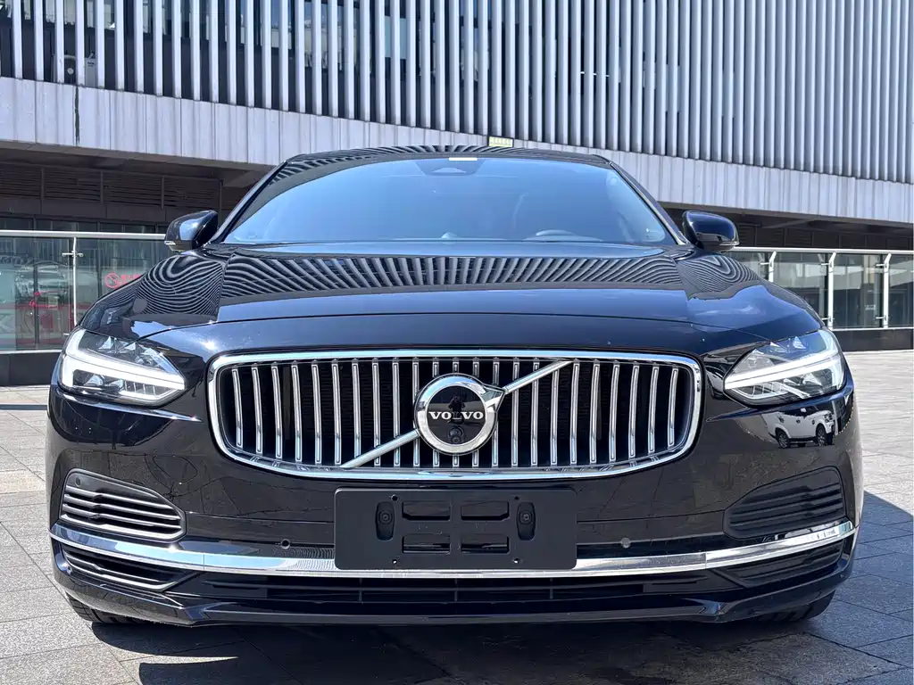 Volvo S90 PHEV 2023 — фото 7