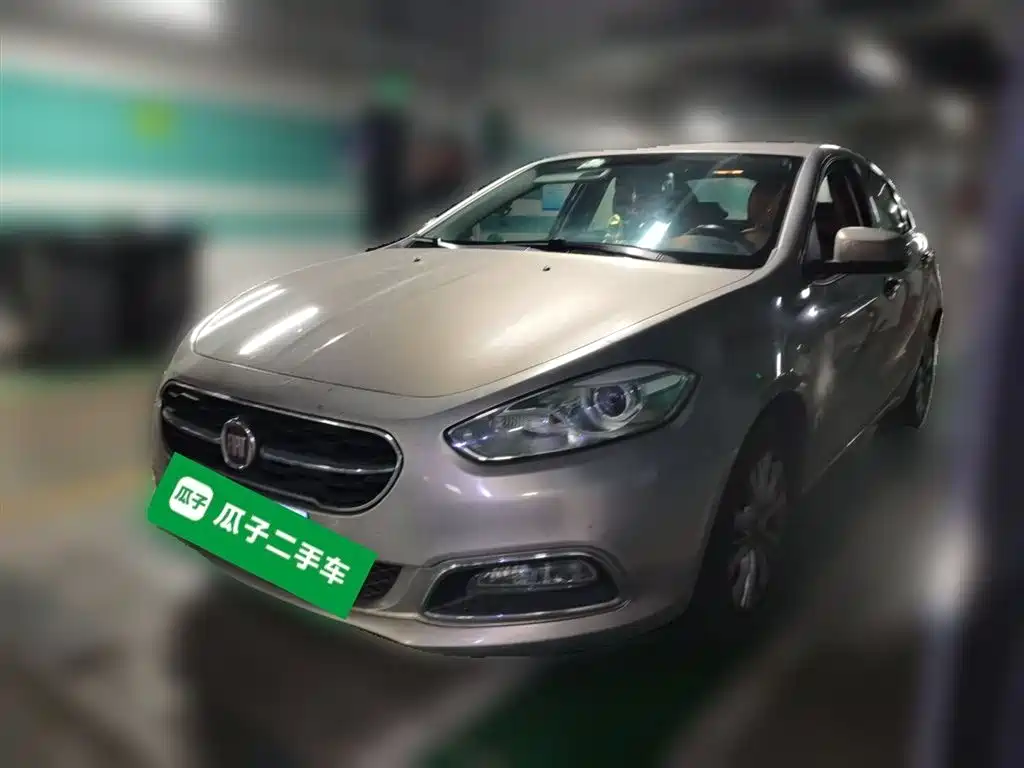 Fiat Viaggio 2015 — фото 1