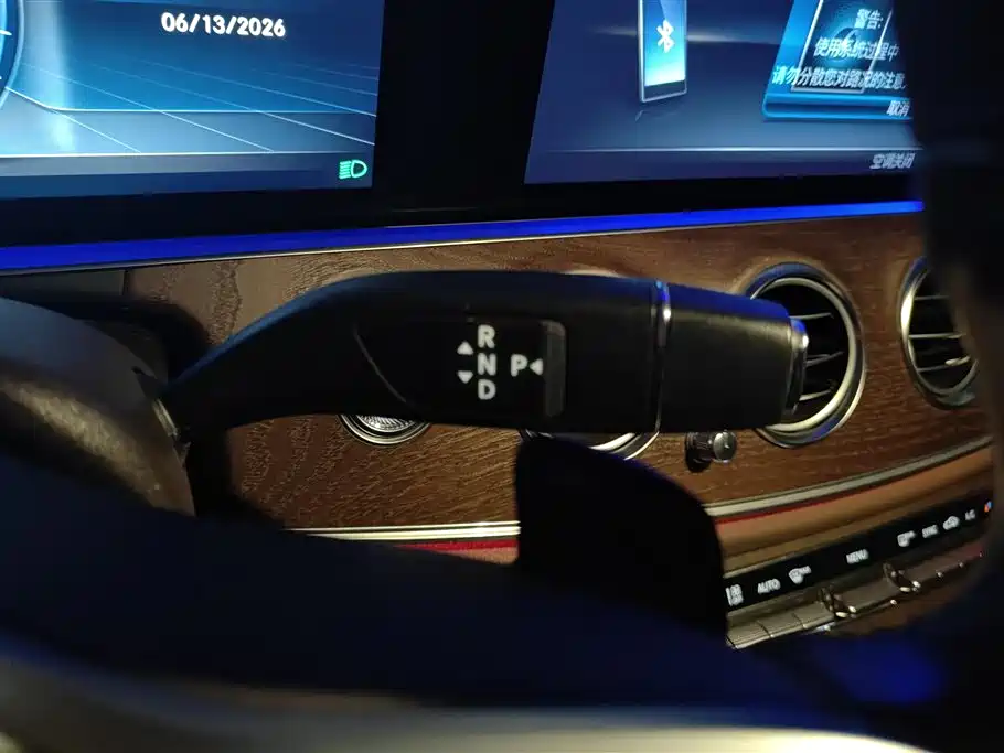 Mercedes-Benz E-Class 2020 — фото 16