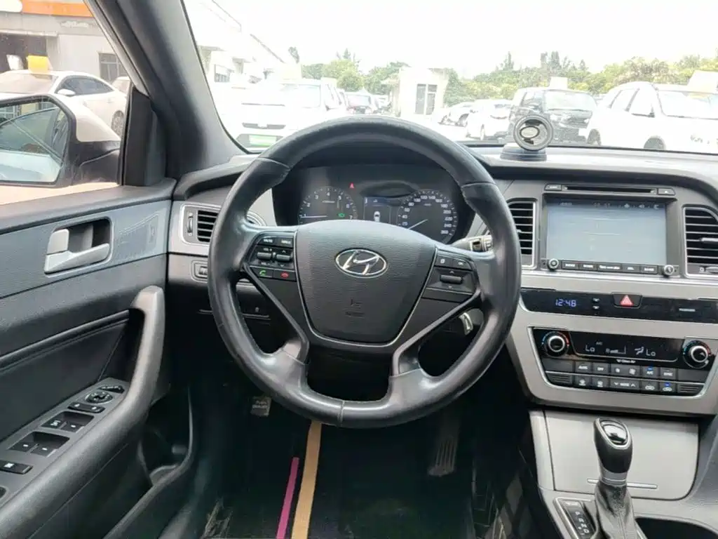 Hyundai Sonata 2016 — фото 11