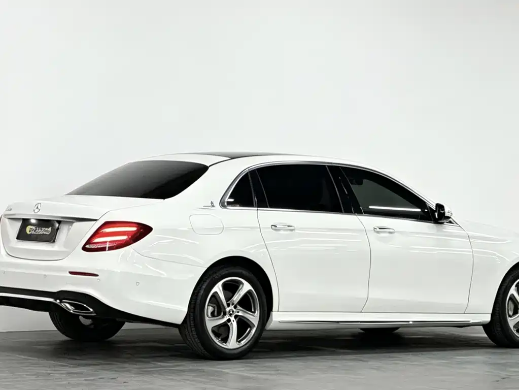 Mercedes-Benz E-Class 2017 — фото 6