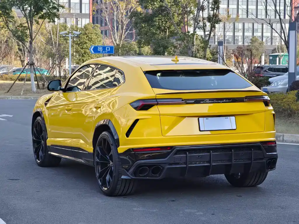 Lamborghini Urus 2018 — фото 3