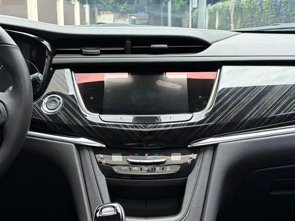 Cadillac XT6 2023 — фото 22