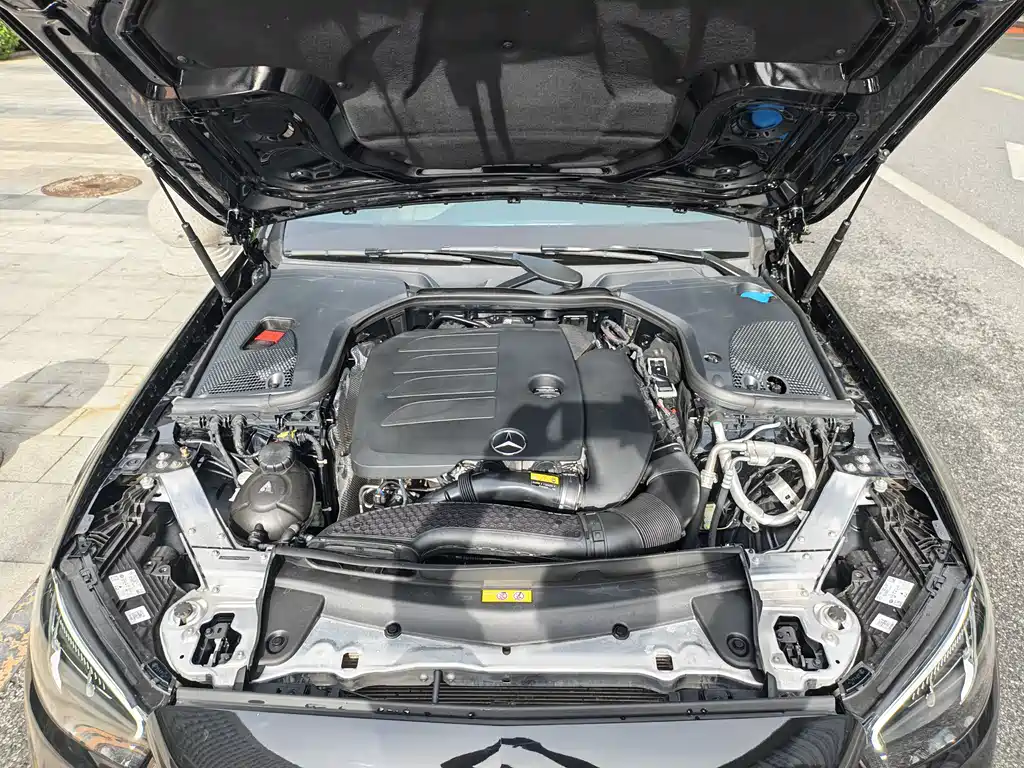 Mercedes-Benz E-Class 2023 — фото 19
